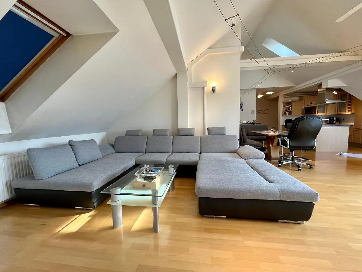 Atemberaubendes Loft Mit Pool Lejlighed Wien